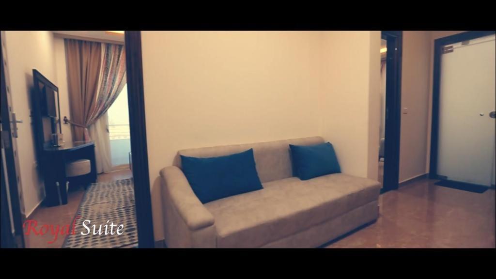 Dolphin Ras El-Bar Hotel ภายนอก รูปภาพ